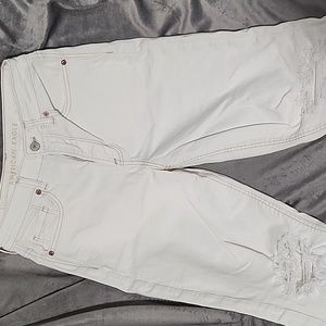 American Eagle Off White Distressed Mom Jean